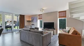 Villa Mastlo 2x 10 persons Ouddorp large garden, 1500 meters to the dunes and beach with 2 jacuzzi's - not for companies - Image 2