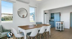 Cool Beach “Shack'' + Spectacular Views + Netflix - Image 3