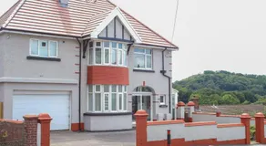Garden flat in Carmarthen - Image 4