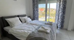 Főnix Apartmanház - Image 2