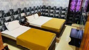 C M HOTEL NEW - Image 2