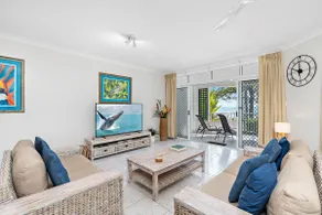 Costa Royale Beachfront Apartment - Image 2