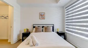 Downsview Park Luxury Townhome near Yorkdale Transit - Image 2