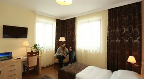 Tiffán's Pincészet és Panzió - Image 2