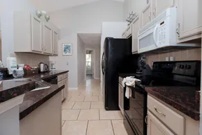 Jasmine 4 Bedrooms - Image 5