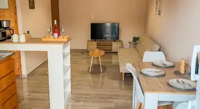 Room 4 - Image 5