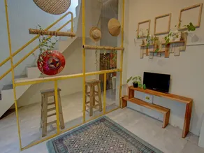 OYO 92825 Kamar Lombok - Image 4