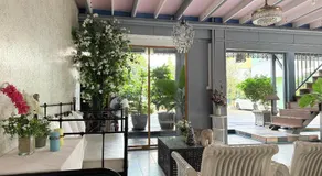 Issara House Bangkok - Image 2