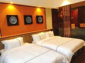 Canal Commercial Hotel - Image 5