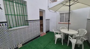 Deluxe family house - Image 3