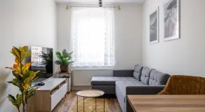 RentPlanet - Apartament Nowowiejska - Image 2