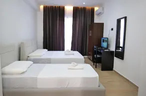 Lux Apartments - Image 4