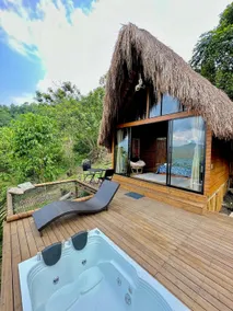 Beautiful cabin surrounded by nature - Image 3