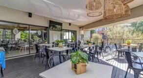 Big Dreams Luxury Suites Fourways - Image 3