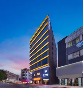 Luxury Hotel (Dongguan Buyaxiang Street Tourist Scenic Area) - Image 3