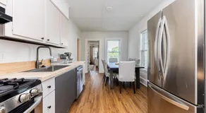 Spacious 3BR Family Flat Near Encore Assembly Row - Image 3