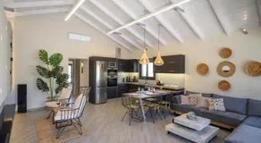Sun Ray Beach Life Villa - Image 3