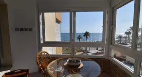 Fantastic studio - beachfront - Image 2