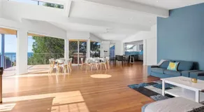 Modern Beach Mansion 2 Minutes from Water - Image 2