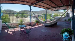 Hostal Azul y Blanco - Image 2