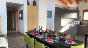Authentic Apartment With Mountain View - Image 5
