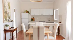 Pet Friendly Family Home in Bluff Point - Image 2