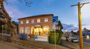 Hotel Blue & Cottages Katoomba - Image 2