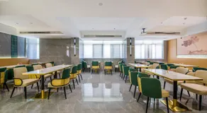 Yiwu Baide Theme Hotel - Image 4
