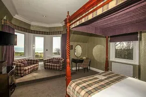 Old Manor Hotel - Image 5