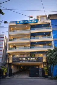 Hotel Blu Sky AnandVihar Delhi - Image 4