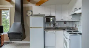 Condo climatisé près du Mont Sainte-Anne avec parc aquatique, piscine, spa, gym, arcades et billard ! - Image 5