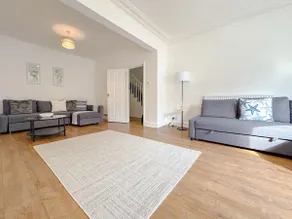 Crown road - Image 2