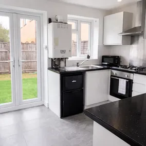 3 Bedroom Family Home with Drive & Garden near South Wimbledon - Image 5