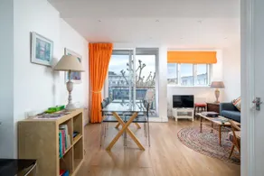 Stylish flat between London Bridge & Tower Bridge - Image 2