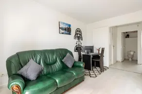 CHEAP STUDIO APPARTMENT - Image 5