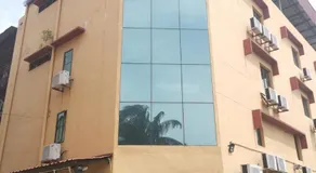 SE Hotel - Image 2