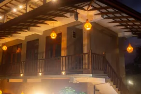 Mich's Surf Villa & Hostel - Image 4