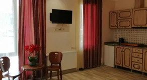 ORANGE INN - Image 5