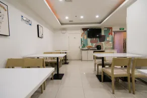 Hanting Hotel Urumqi Youhao - Image 5