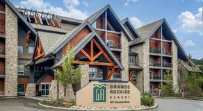 Alpine Splash Getaway Pool, Hot Tub & Waterslide! - Image 3