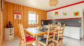 Maison conviviale avec cheminée à Hauts-de-Bienne - Image 5