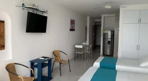 Aparta-estudio con hermosa vista Barrio Laguito - Image 4