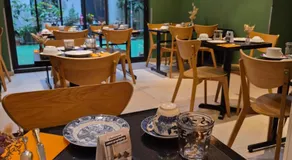 Hotel Du Cygne Tours - Image 2