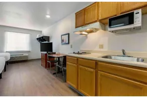Motel 6 Suites El Paso East, TX - Image 2