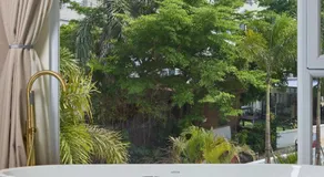 Huazhu Luxurious Fruit Villa - Image 3