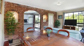 Cozy 3-Bedroom Retreat in Coburg - Image 4