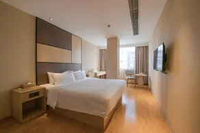 Ji Hotel Chengdu Hongxing Bridge - Image 5