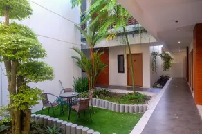 Urbanview Hotel Nardis Living near UMY - Image 4