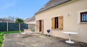 Chic friendly and spacious house - Image 5