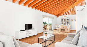 Charmante villa avec piscine privée, jardin et barbecue - Image 2